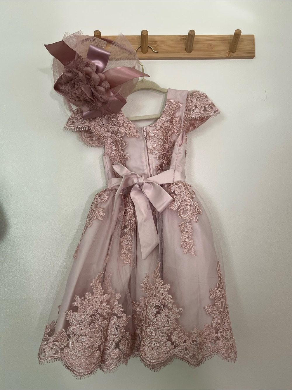 Toddler girl Pink Lace Floral Tulle Dress with handmade headband no flaws